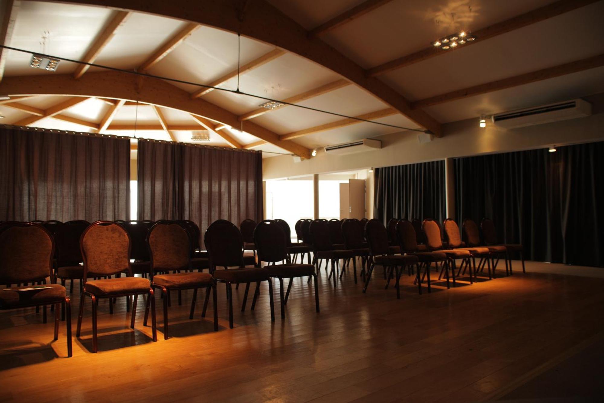 Hotel Restaurants & Spa Perier Du Bignon Laval  Ngoại thất bức ảnh